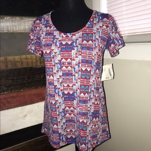Buy 2 get 1 ♥️ NWT LuLaRoe XXS classic Tee 😍